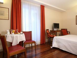 Arti & Hotel