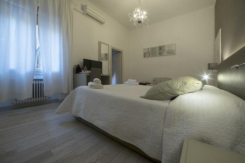 Residencia Al Portico Guest House