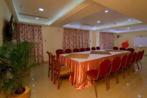 Hotel Sps Kingsway