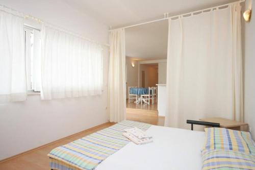 Hostal Double Room Makarska 6839a