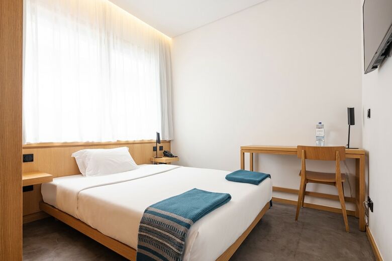 �vora Olive Hotel
