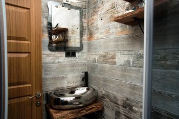Hotel Cube Suites