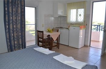 Petasos Apartments