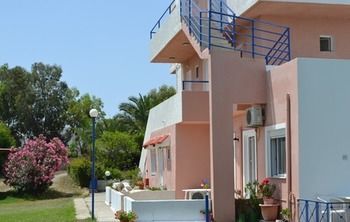 Petasos Apartments