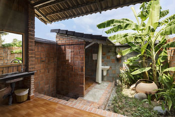 Hotel Sen Viet Phu Quoc Village & Spa
