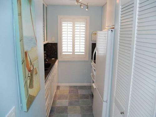 Shipwatch Pointe L-301 Apartment