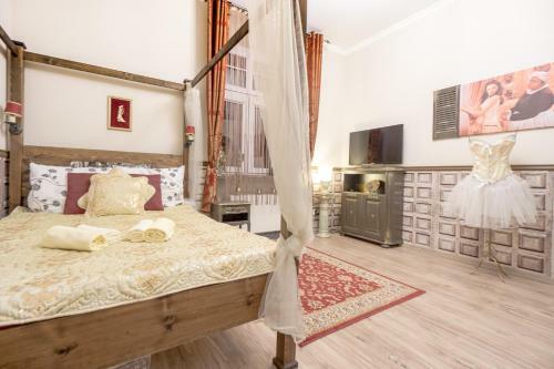 Scarlett Apartment
