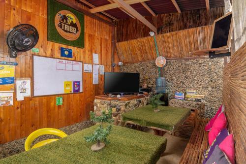 Hostal Tribe