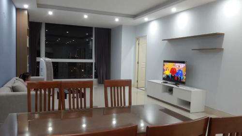 Son Thinh Three Bedroom Apartment