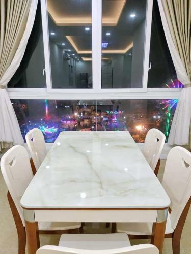 Son Thinh Three Bedroom Apartment