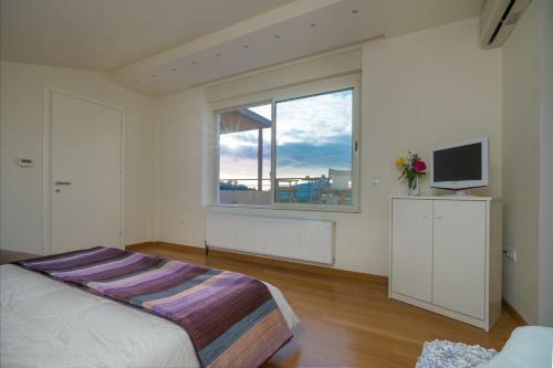 Legrena Beach Villa