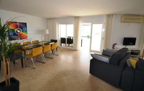 Nautilus Apartment