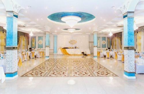 Hotel Golden Night