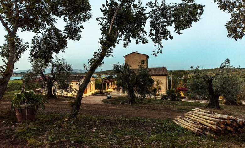 Agroturismo Torre Di Baratti Bio Resort