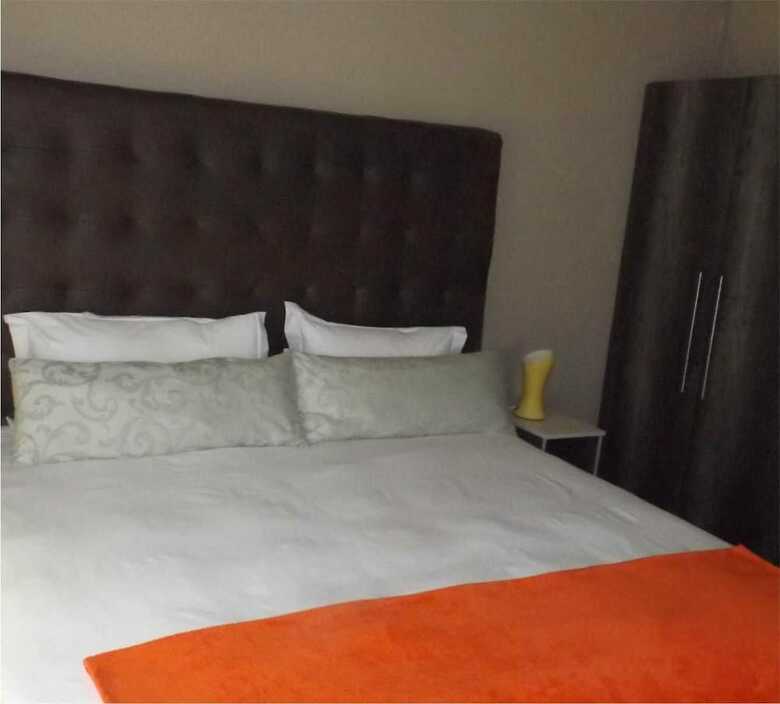 Hostal Silver Plum Bnb
