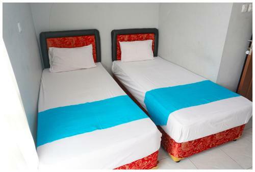 Bed & Breakfast Budi House & Food Station