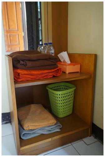 Bed & Breakfast Budi House & Food Station