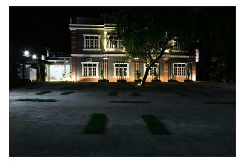 Hotel Queen's Land Inn