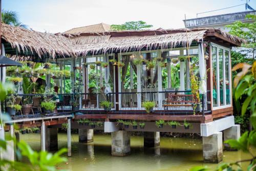 Hotel Ruan Rong Rong Resort & Spa