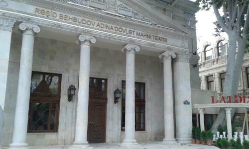 Apartamento Teatr Rashida Beibytova 2