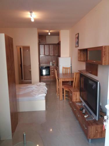 Golden Sea View Apartments
