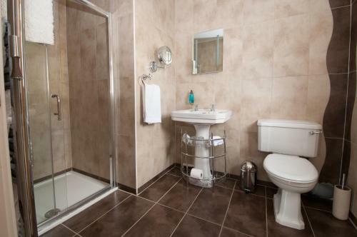Hostal Riverside Cottage Guesthouse