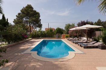 Villa Can Petrus