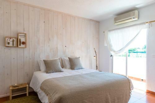 Hostal Utopia Guest House