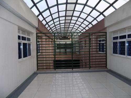Aponye Hotel