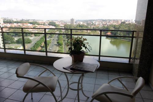 Lagoa Serena Flat Hotel