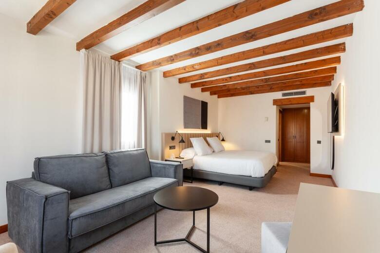 Dwo Rioja Wine Hotel