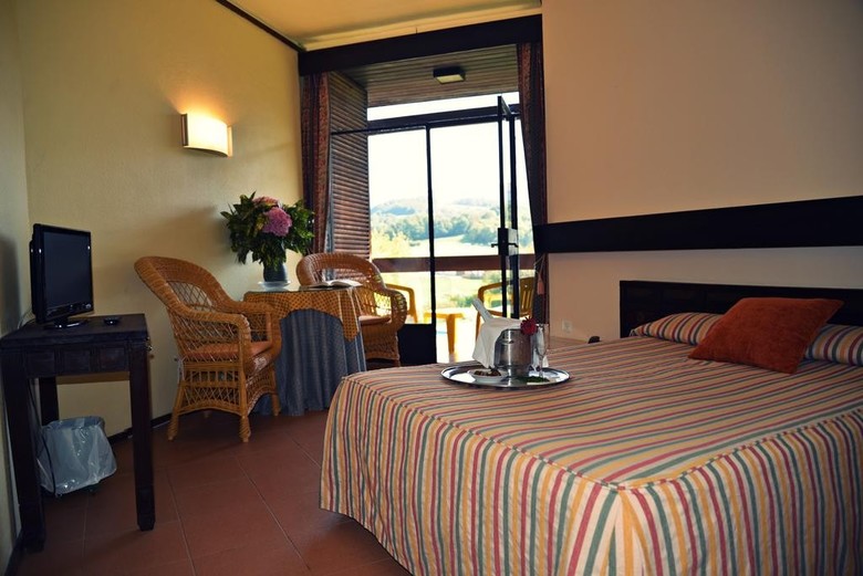 Hotel Bazt�n