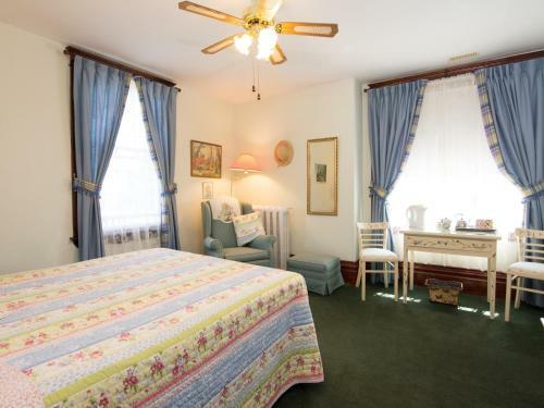 Bed & Breakfast Green Woods Inn