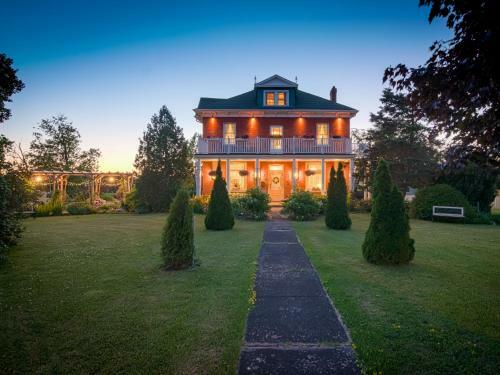 Bed & Breakfast Green Woods Inn