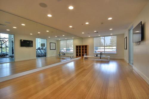 Urban Flat Apartments @ North San Jose