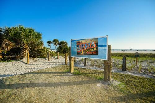 Hostal Village House Siesta Key