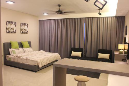 Setia Alam Trefoil