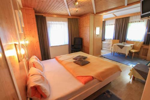 Hostal Gasthof Pisl