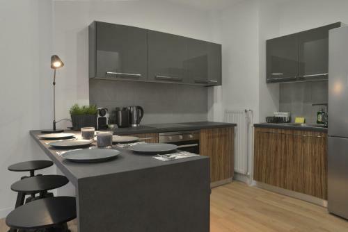 Trendy Olympic Stadium Apartments