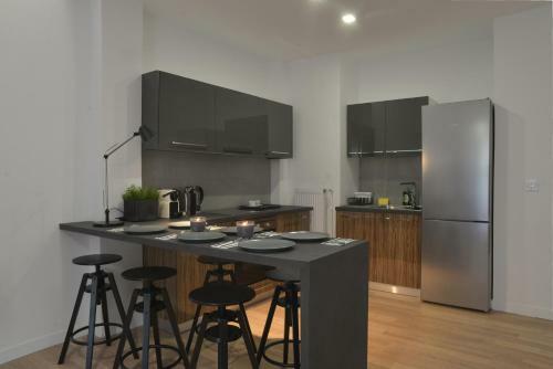 Trendy Olympic Stadium Apartments