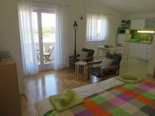 Filipovic Apartments With Pool