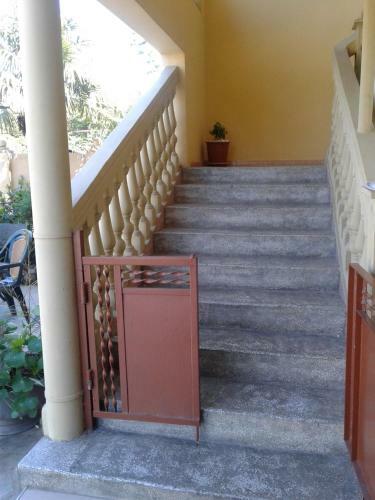 Hostal Gonio House