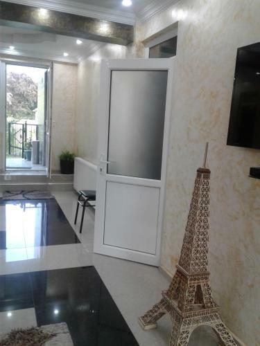 Hostal Gonio House