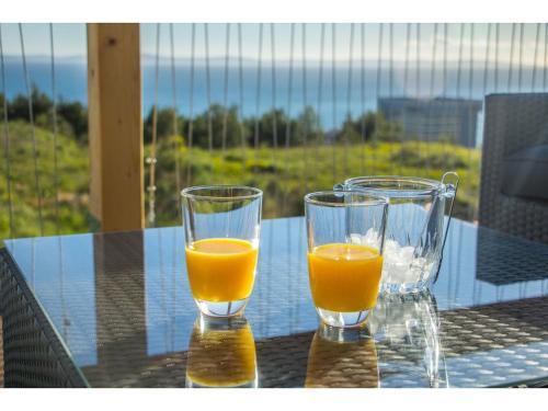 Holiday Home Luxury Sea View Apartment