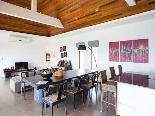 7 Bedroom Luxury Seaview Villa Angthong Hills