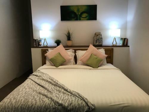 7 Bedroom Luxury Seaview Villa Angthong Hills