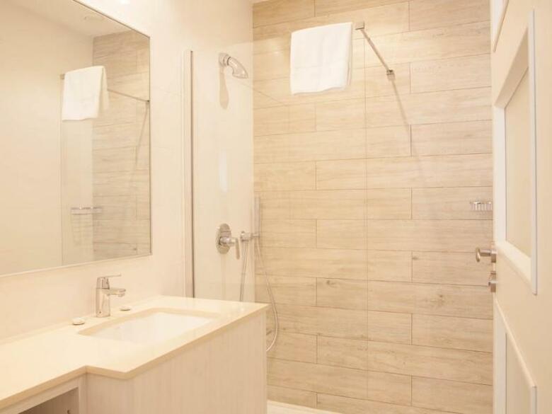 Hotel Coastline S�lo Adultos