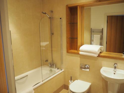 Halo Serviced Apartments - The Gateway