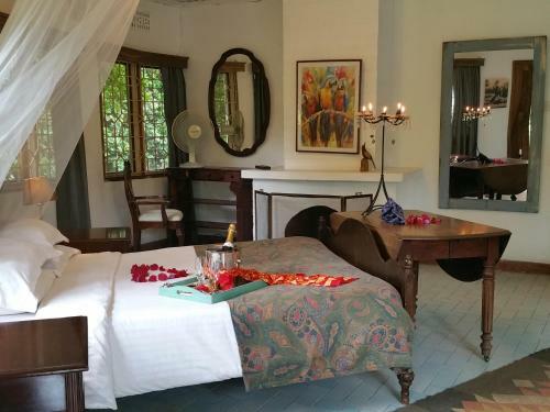 Bed & Breakfast Blues & Chutney Country