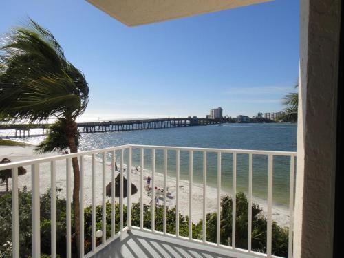 Lovers Key Beach Club #201 Holiday Home